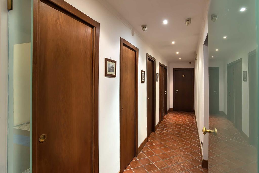 Hotel Caracciolo Rome Bagian luar foto