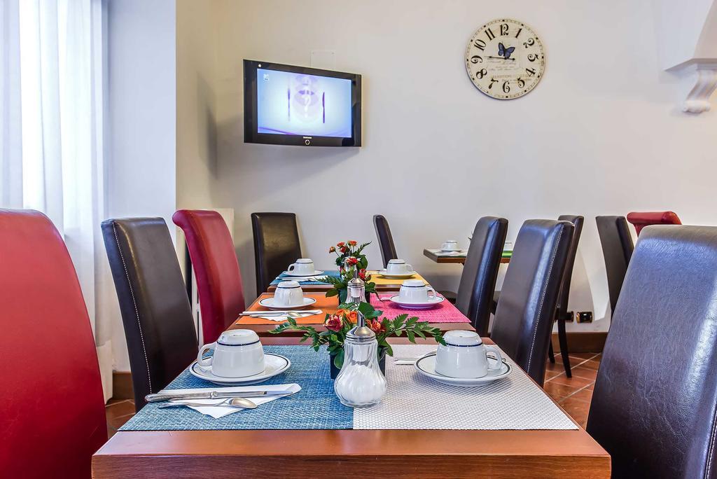 Hotel Caracciolo Rome Bagian luar foto
